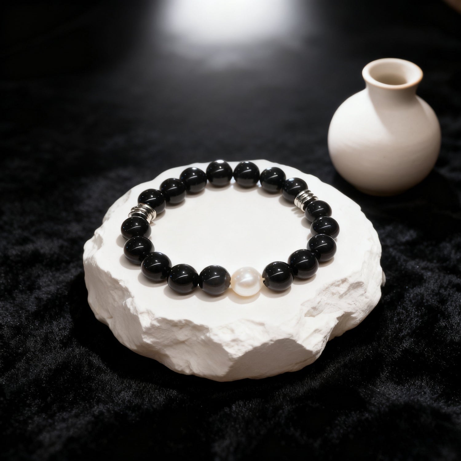 Obsidian & Pearl Elegant Amulet Bracelet: Deep Guarding, Soft Luster