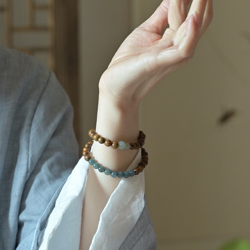 The Gourd's Promise: Sandalwood & Jade Woven Bracelet